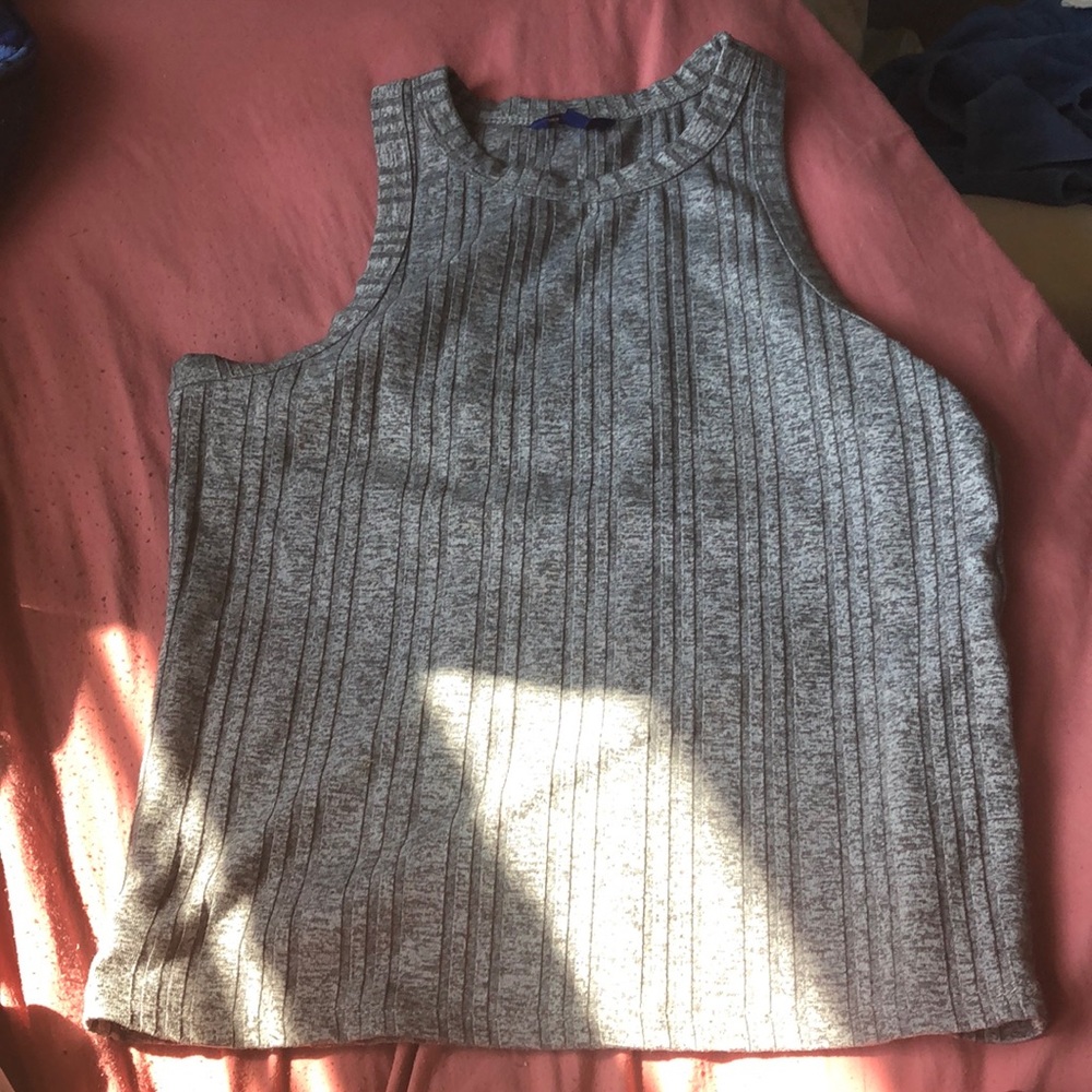 Gray tank top